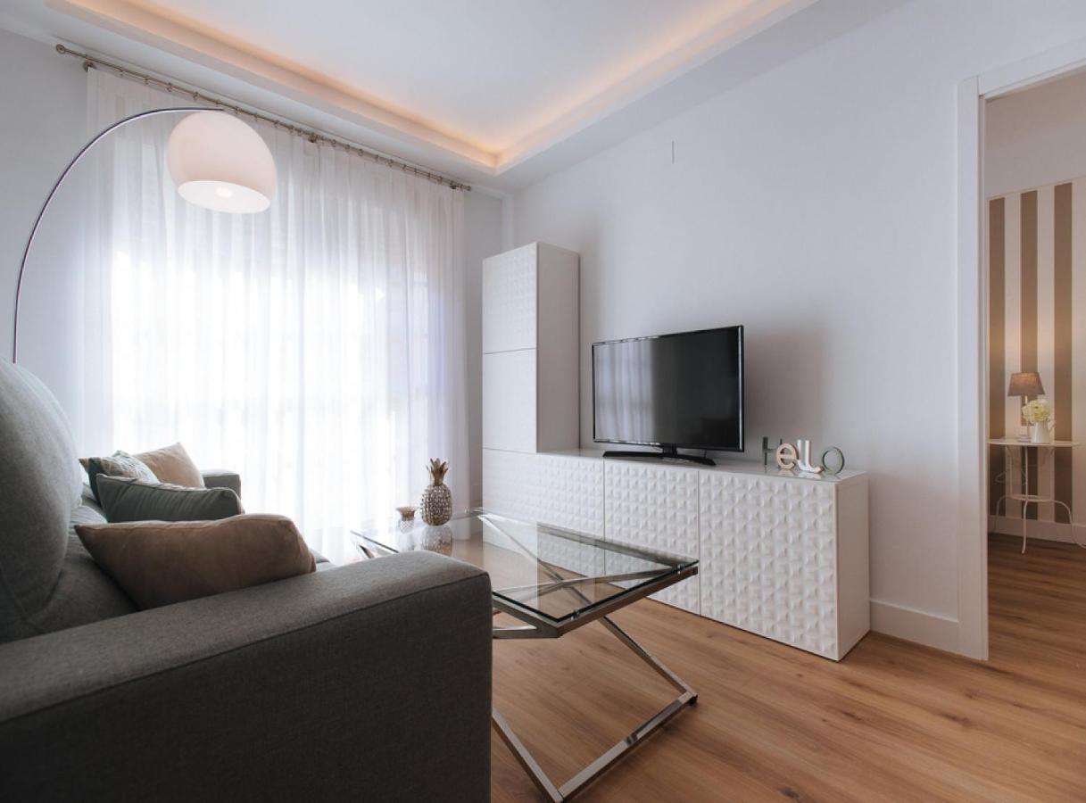 Azahares Suite Apartment Sevilla Exteriör bild