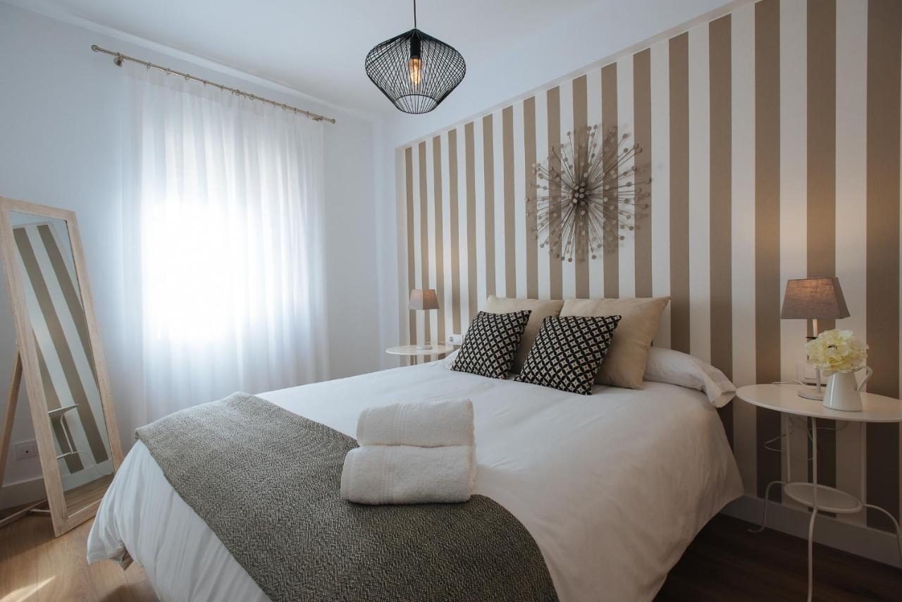 Azahares Suite Apartment Sevilla Exteriör bild